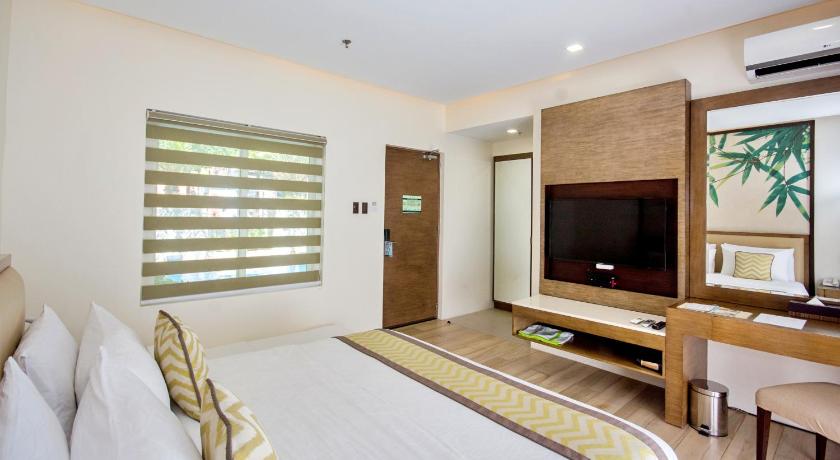 Image of Atrium Wing Garden Suite 5