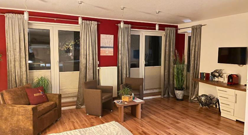 Image of Double Room with Partial Sea View and Balcony - 11 11