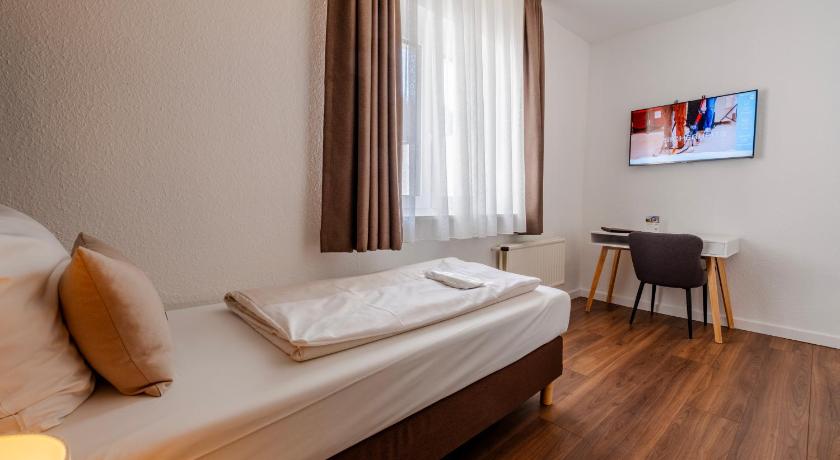 Image of Single Room 0