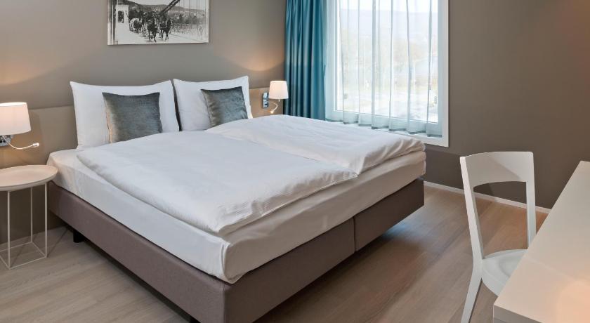 Hotel Kettenbrucke photo
