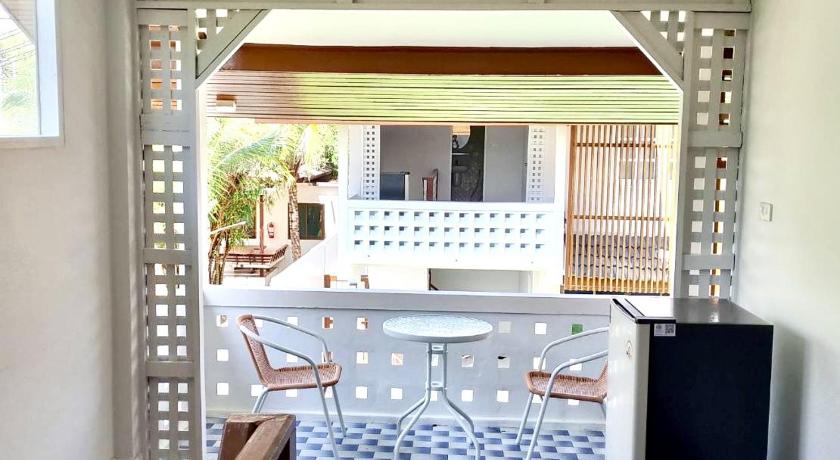 华欣 / 七岩 BROWN HOUSE 4星级 民宿 泳池