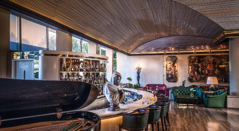 로마 로마 카발리에리, 어 월도프 아스토리아 호텔 (Rome Cavalieri, A Waldorf Astoria Hotel) 5성급 호텔 로비