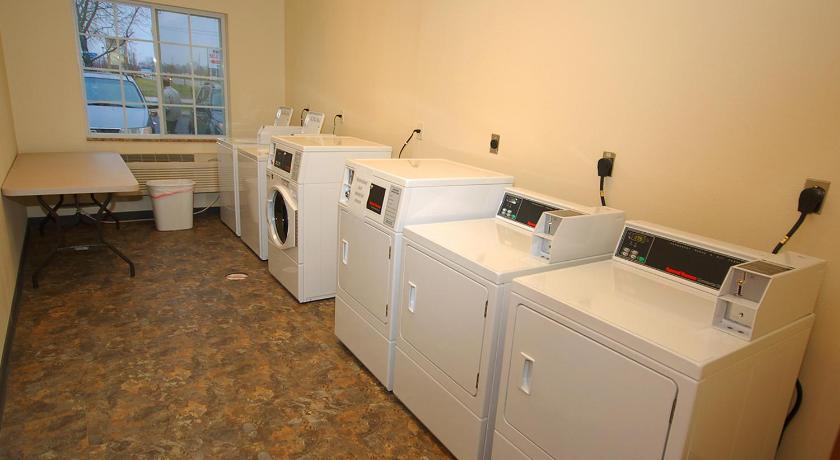 White House Suites photo