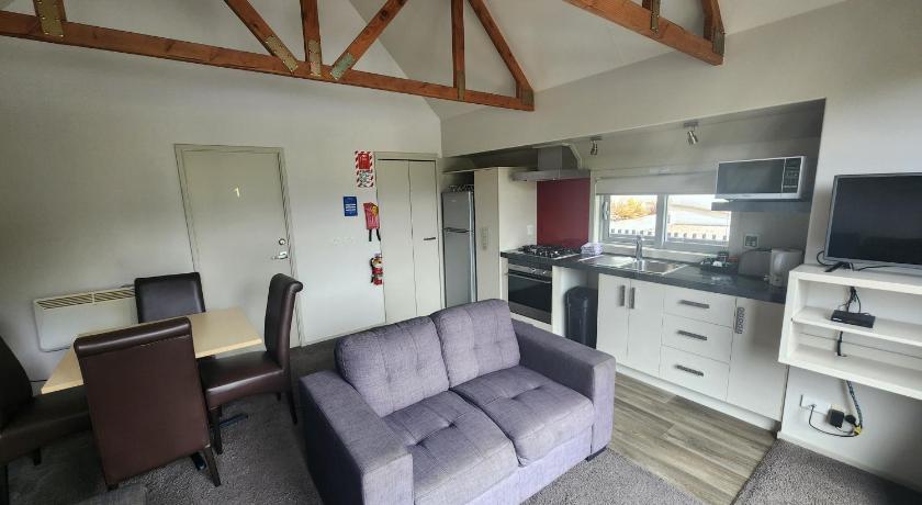 Image of Apartment with Mountain View 8