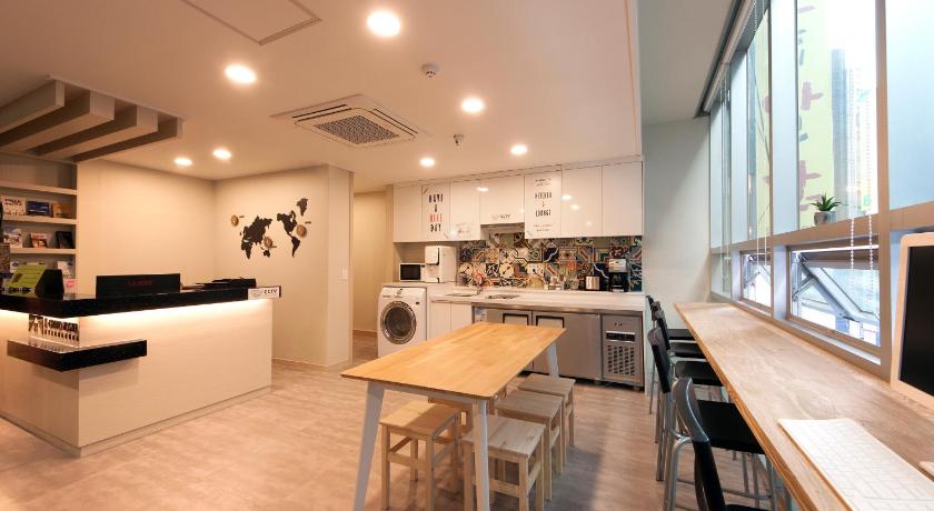 首尔 OYO Hostel Myeongdong 1 1星级 酒店 餐厅