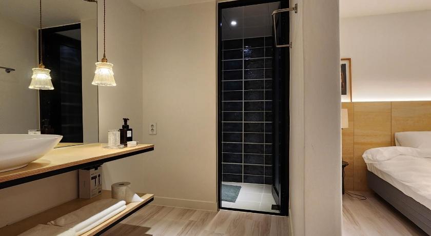 浦项 World House Hotel 酒店 套房