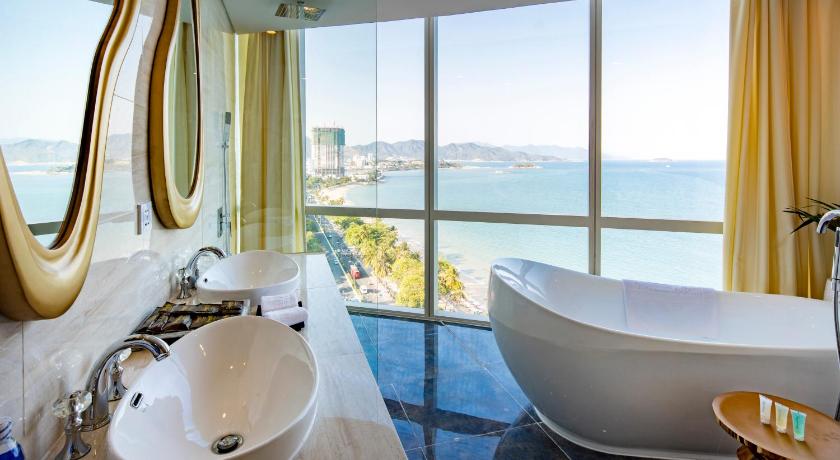 Image of Prime Suite Ocean View 2