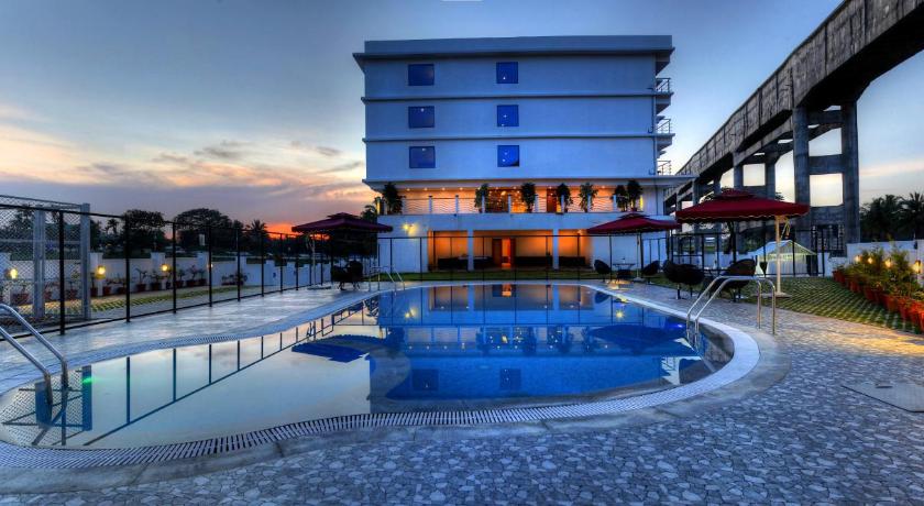 The Atrium Boutique Hotel - image 8
