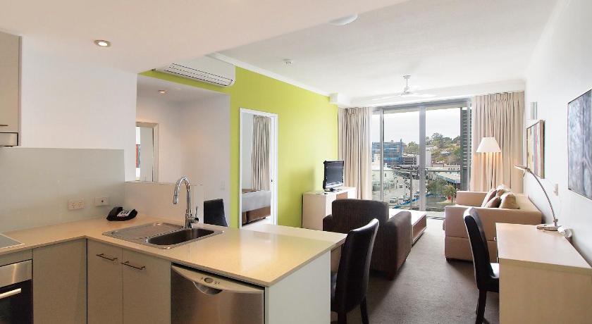 Oaks Townsville Gateway Suites