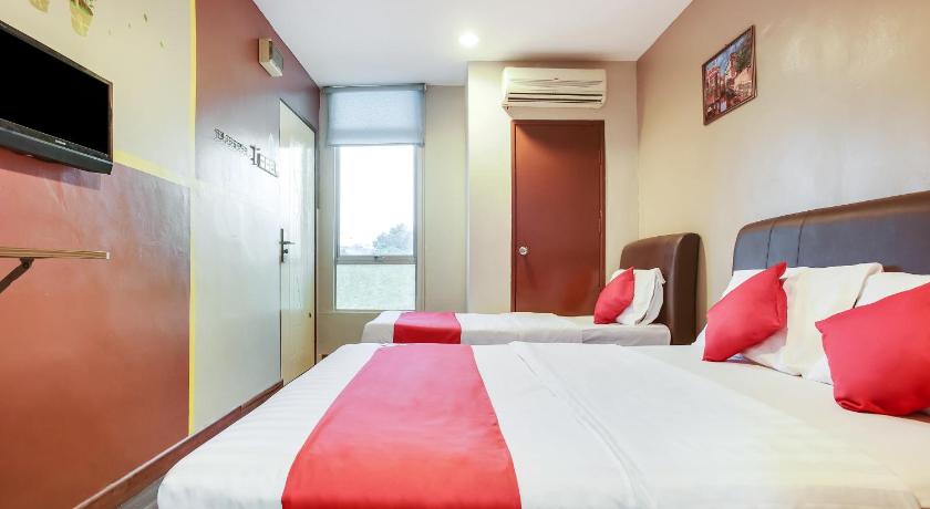 샤알람 Hotel O Taj (seksyen 7) 2성급 호텔 수영장