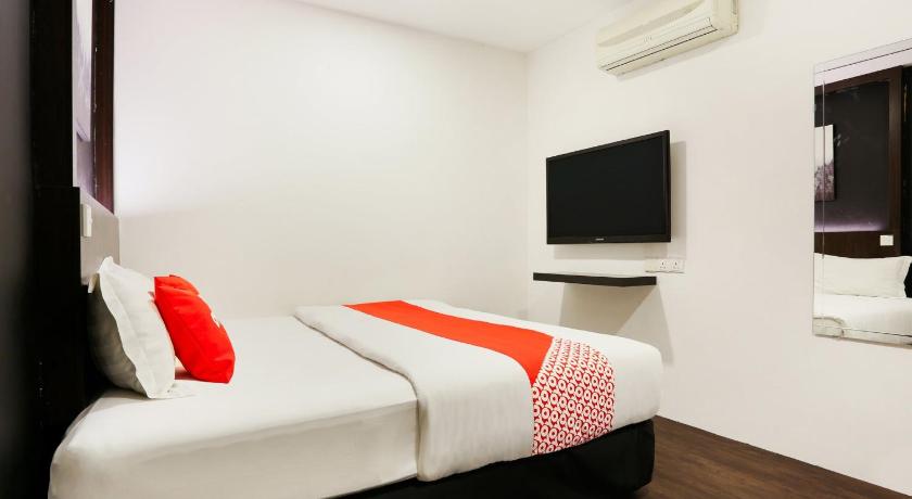 Image of Standard King Room 1
