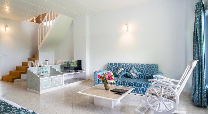Image of Royal Executive Suite Room With Balcony & Valley View 3