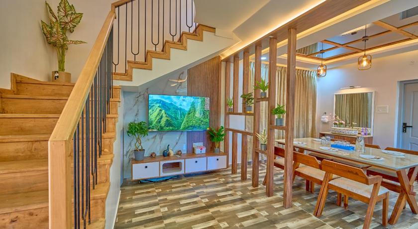 Vihani's Western Clouds Ooty by VOYE HOMES - Peaceful Getaway Near Avalanche Emerald Lake - image 4