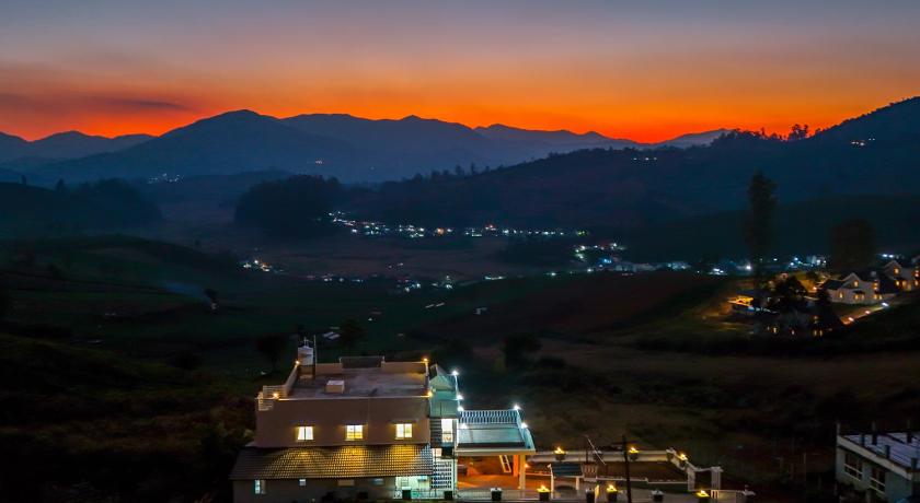 Vihani's Western Clouds Ooty by VOYE HOMES - Peaceful Getaway Near Avalanche Emerald Lake - image 16