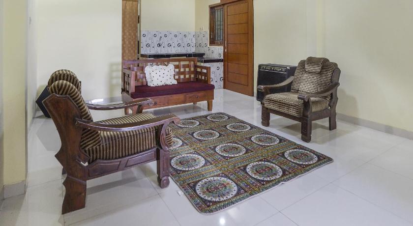OYO 91137 Griya Cipu Syariah Guest House - image 12
