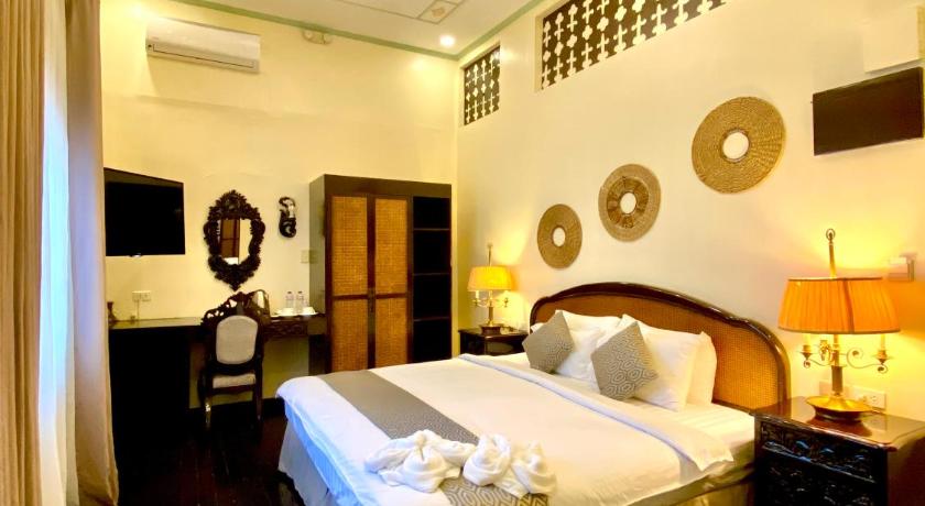 Image of Deluxe King Suite 0