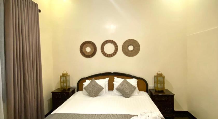 Image of Deluxe King Suite 6