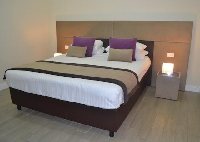 ローマ Bloom Apartment by La Griffe 3つ星 ゲストハウス レストラン