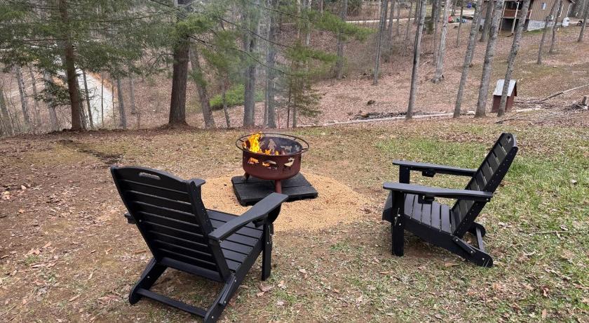 ウェスト リバティ (KY) Hot tub - Near the Gorge and Cave Run 3つ星 宿泊施設 施設