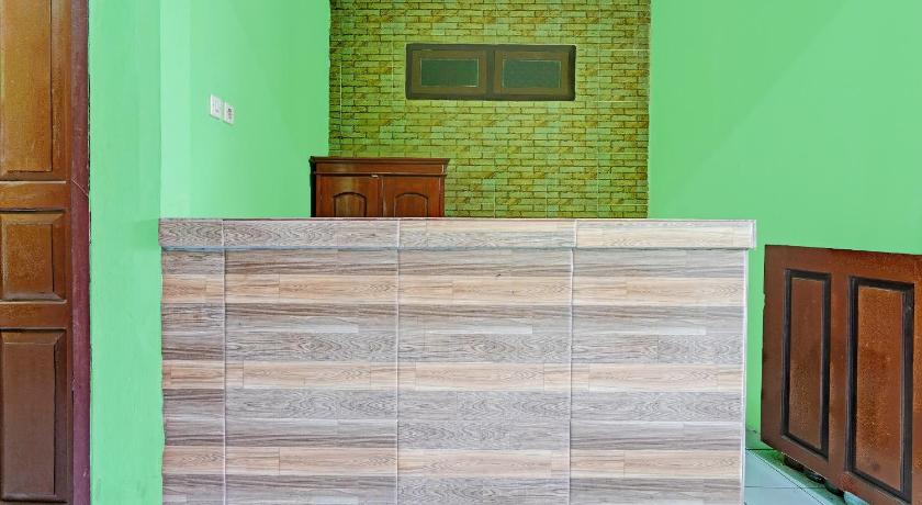 OYO 92062 Pondok Aurel Wahidin – Cirebon, OH