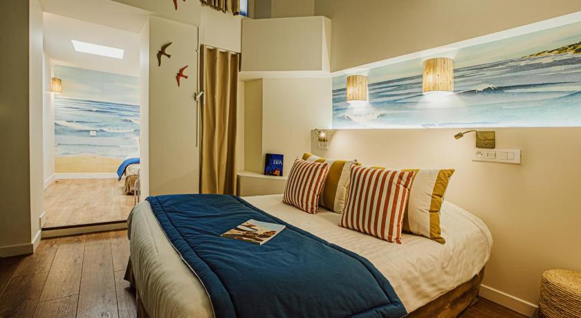 Image of Ocean Triple Room 0