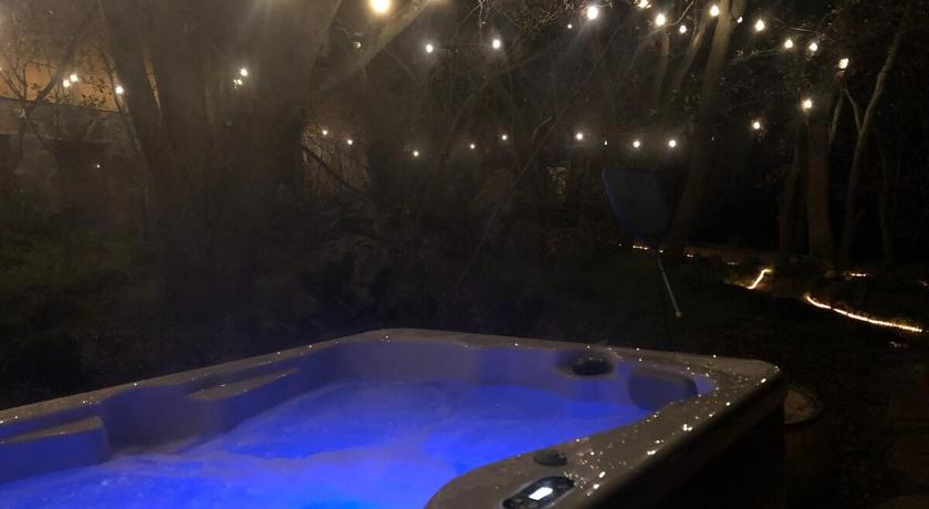 Squaw Valley (CA) Guesthouse Near Sequoia & Kings Canyon Parks 4-Star Accommodation lobby