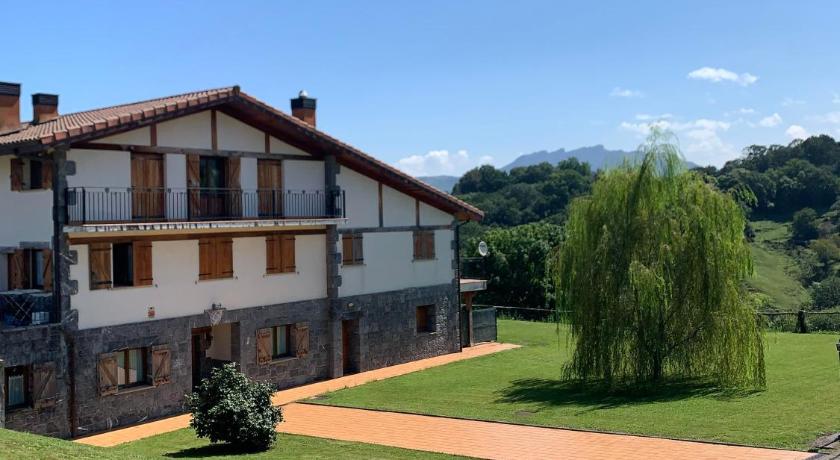casa rural larre aundi