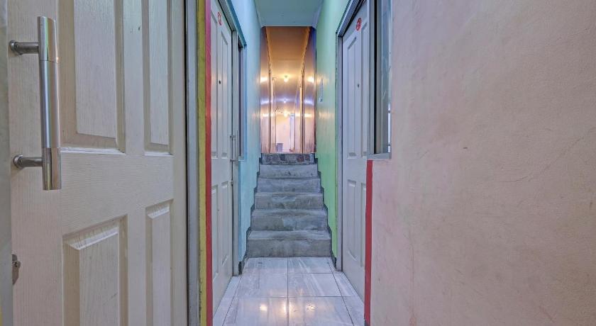 OYO Life 92877 Hotel Rainbow 7296 - image 16