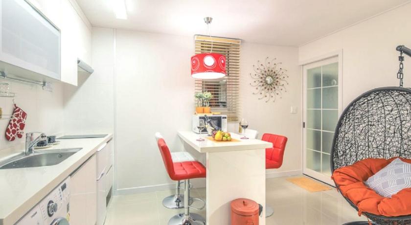 Image of Duplex Room 8