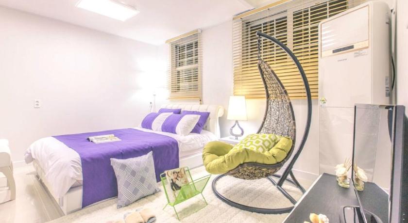 Image of Duplex Room 17