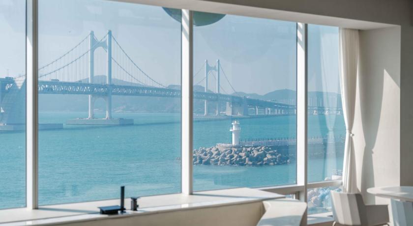 釜山 Meomulda Subyeon 4星级 民宿 外观