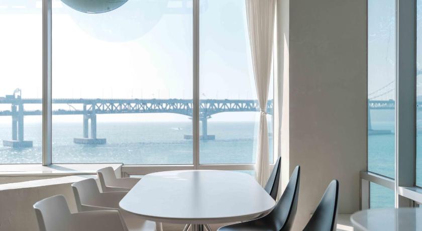 釜山 Meomulda Subyeon 4星级 民宿 套房