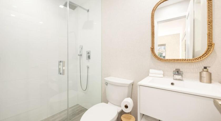 마이애미 비치 (FL) Lux Designer Apt 2BR and 2BA in Heart of Miami Beach 3성급 숙소 레스토랑