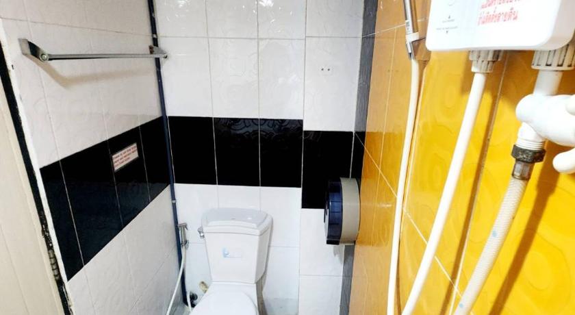 Image of Single Room with Private Bathroom (1 Person) 10