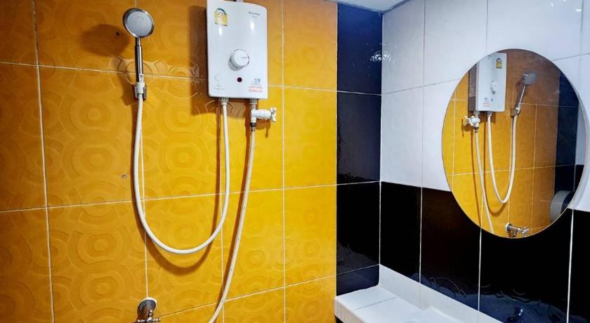 Image of Single Room with Private Bathroom (1 Person) 2