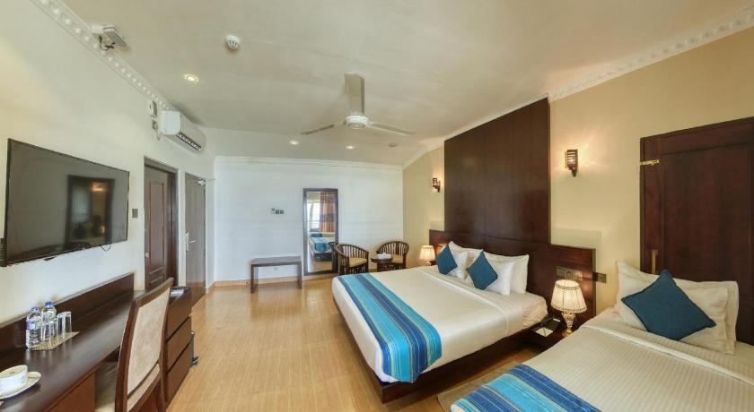 Image of Deluxe Sea View Double Room with Balcony 6