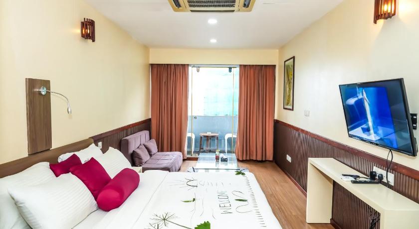 รูปของDeluxe Double Room (Free Return Airport Transfer and 10% of Food & Beverage) 3