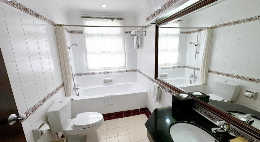 Image of Three Bedroom Villa 16