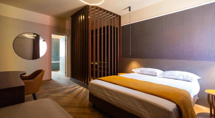 Arianna Suites Longevity