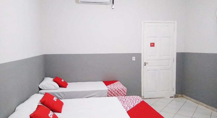 OYO Hotel BrÃ¡s - image 15