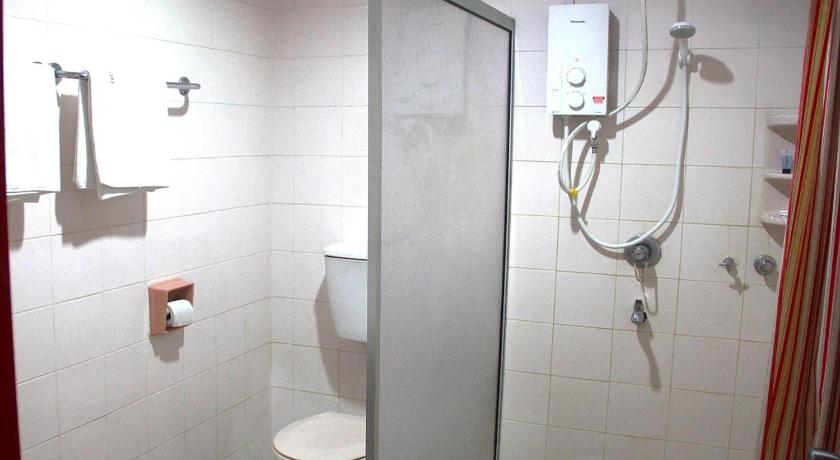 サンダカン Hotel O Hotel Ramai 2つ星 ホテル 外観