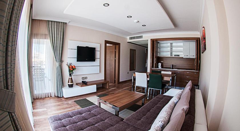 Alptekin Otel