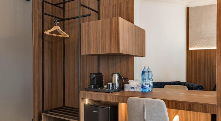 HIGHLINE DOWNTOWN OLD TOWN UNIRII SQUARE - image 9