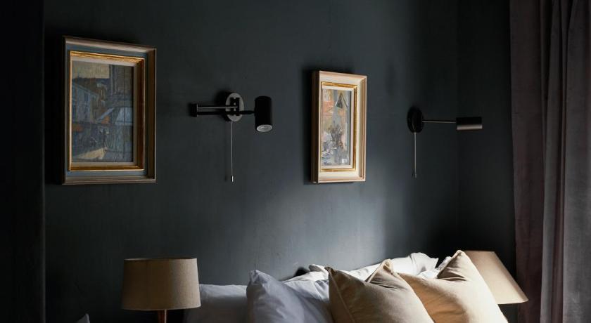 Image of Comfort Triple Room - Non Pet Friendly 4