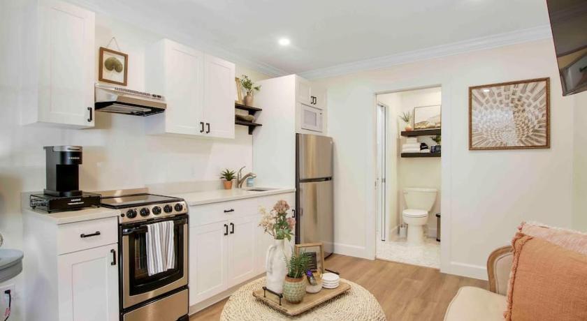 Renovated Studio in Downtown Stuart #5