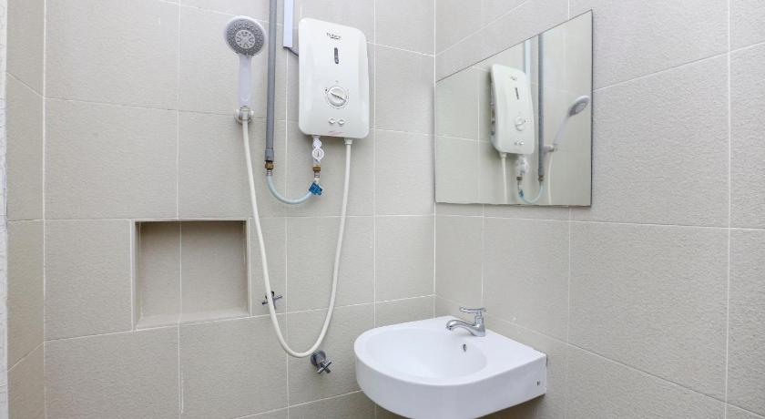 Image of Deluxe Twin Room 9