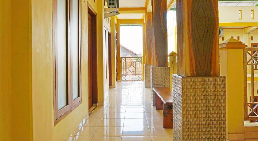 OYO 91580 Kost Bougenville Syariah – Madiun, MO
