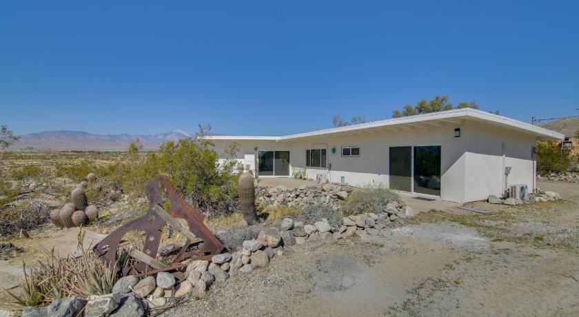 Patio and Views Eccentric Desert Hot Springs Home
