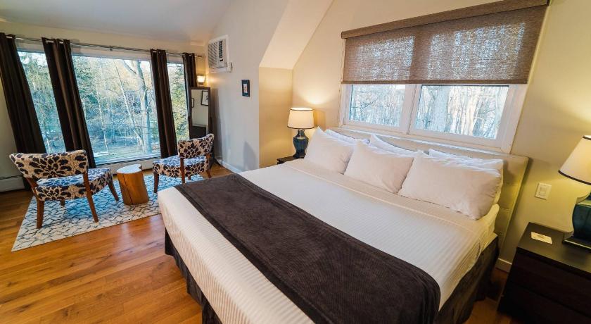 밀턴 (NY) Butter Milk Falls Inn and Spa 숙소 수영장