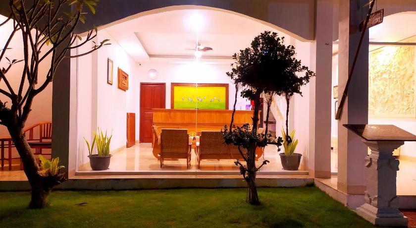 Puri Lovina – Lovina Beach, CO